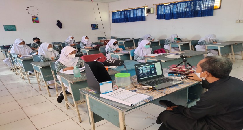 Mengintip Hybrid Learning di SMA Negeri 1 Tambun Selatan